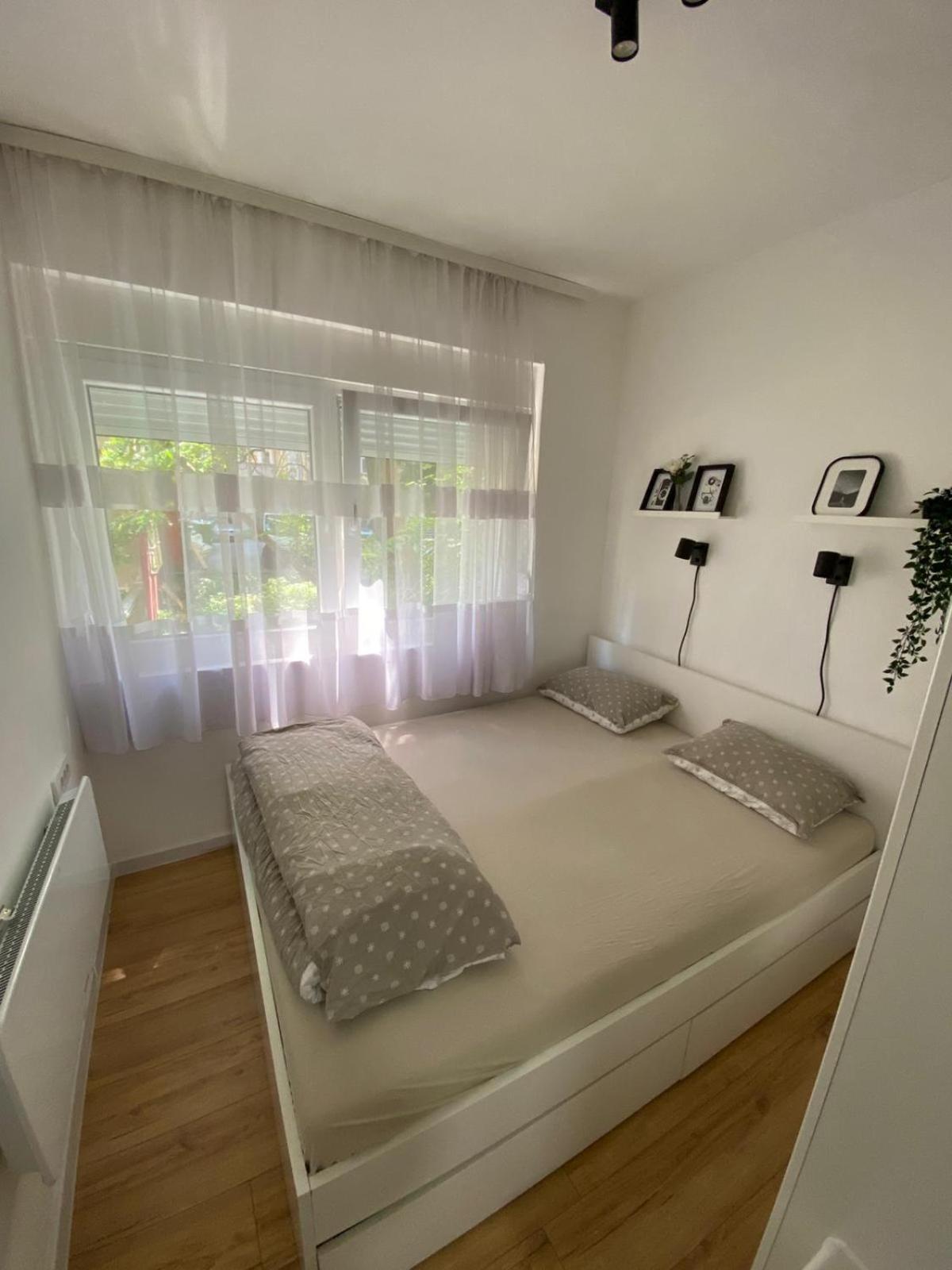 Urban Oasis Apartment Sajmiste Buitenkant foto